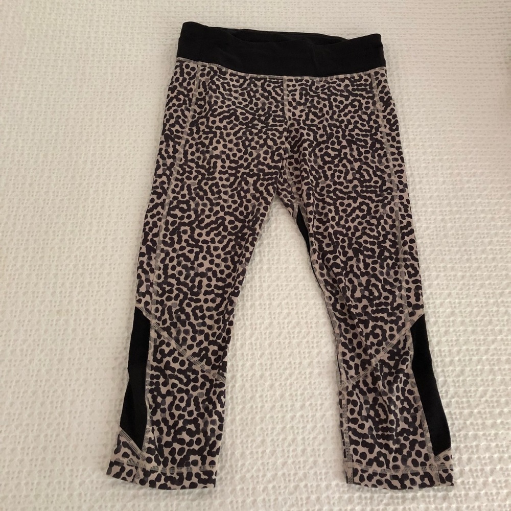 Lululemon Cheetah Pace rival